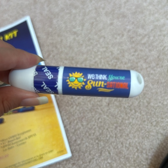 🔥10/$15 SPF and Hand Sanitizer - Picture 1 of 4